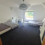 6 Bedroom Private & Lounge *