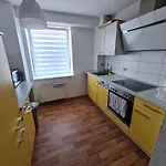 6 Bedroom Private & Lounge * Rostock